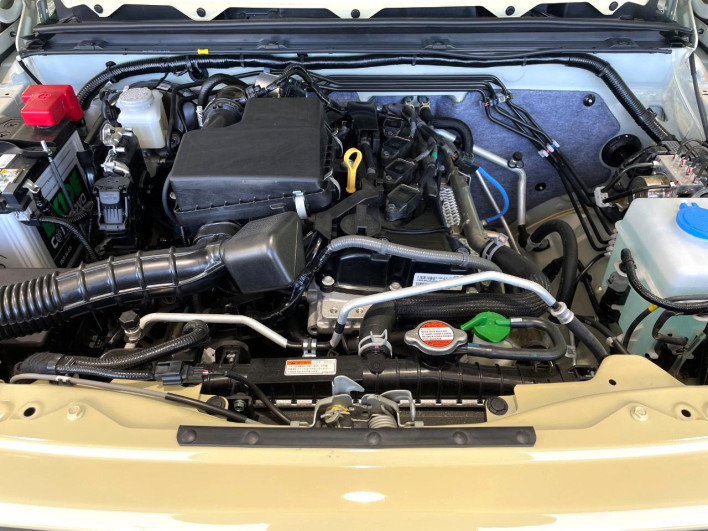 2026 Suzuki Jimny Nomad 3BA-JC74W (UW-6a111ac757c0d)[4]