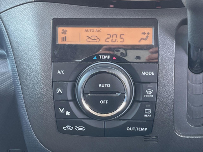 2013 Mitsubishi Delica D:2 DBA-MB15S (UW-6a111ac9a6879)[24]