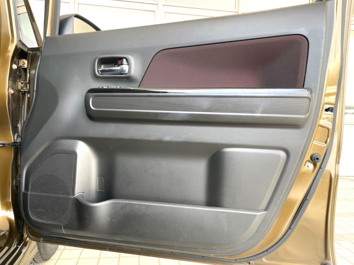2017 Suzuki Wagon R Stingray DAA-MH55S (UW-6a111acfeec71)[14]