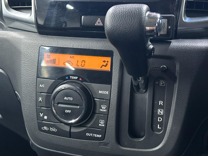 2013 Suzuki Spacia Custom DBA-MK32S (UW-6a111ad2cb306)[15]