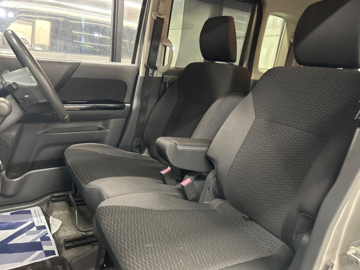 2013 Suzuki Spacia Custom DBA-MK32S (UW-6a111ad2cb306)[26]
