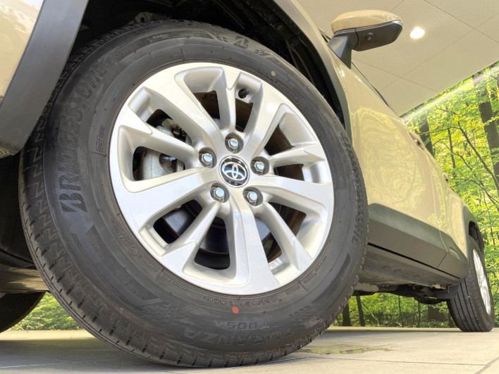 2020 Toyota Yaris Cross 5BA-MXPB10 (UW-6a111aff70cbb)[8]