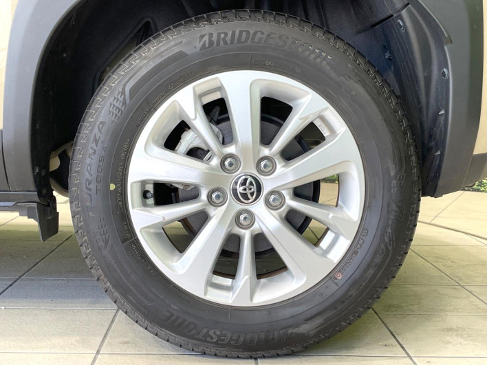 2020 Toyota Yaris Cross 5BA-MXPB10 (UW-6a111aff70cbb)[12]