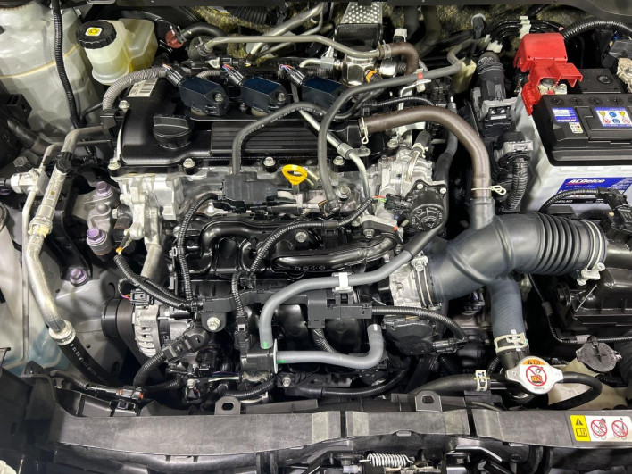 2020 Toyota Yaris Cross 5BA-MXPB10 (UW-6a111b006e380)[7]
