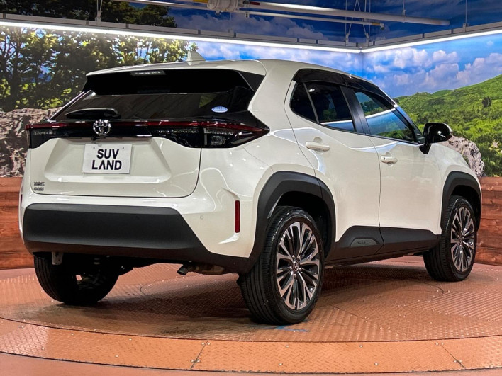2020 Toyota Yaris Cross 5BA-MXPB10 (UW-6a111b006e380)[15]