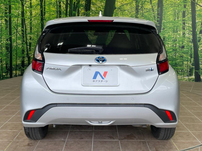 2021 Toyota Aqua 6AA-MXPK11 (UW-6a111b08ccd5e)[16]