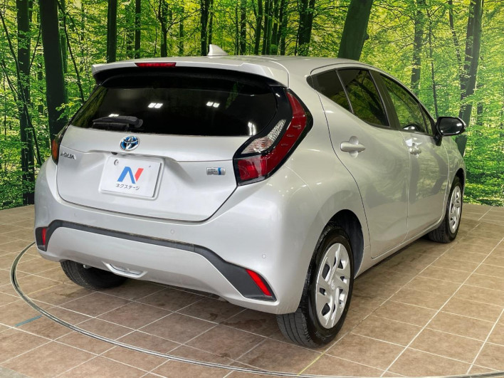 2021 Toyota Aqua 6AA-MXPK11 (UW-6a111b08ccd5e)[17]