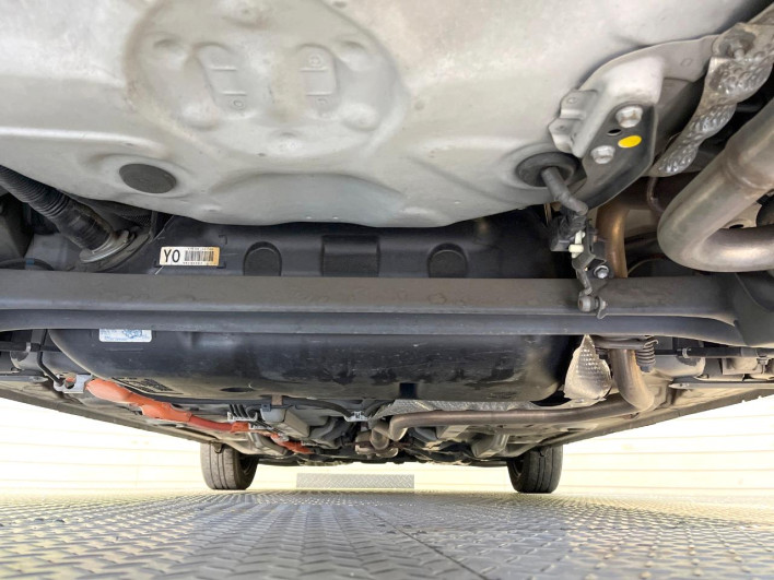 2012 Toyota Aqua DAA-NHP10 (UW-6a111b24d4566)[27]