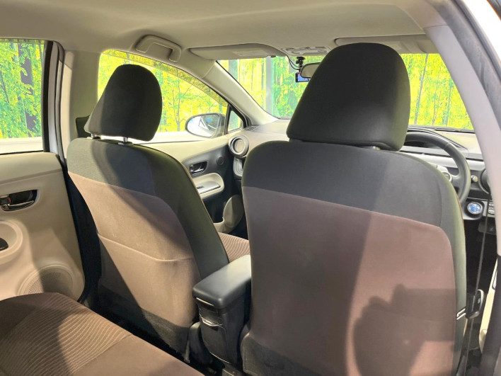2012 Toyota Aqua DAA-NHP10 (UW-6a111b24d4566)[24]