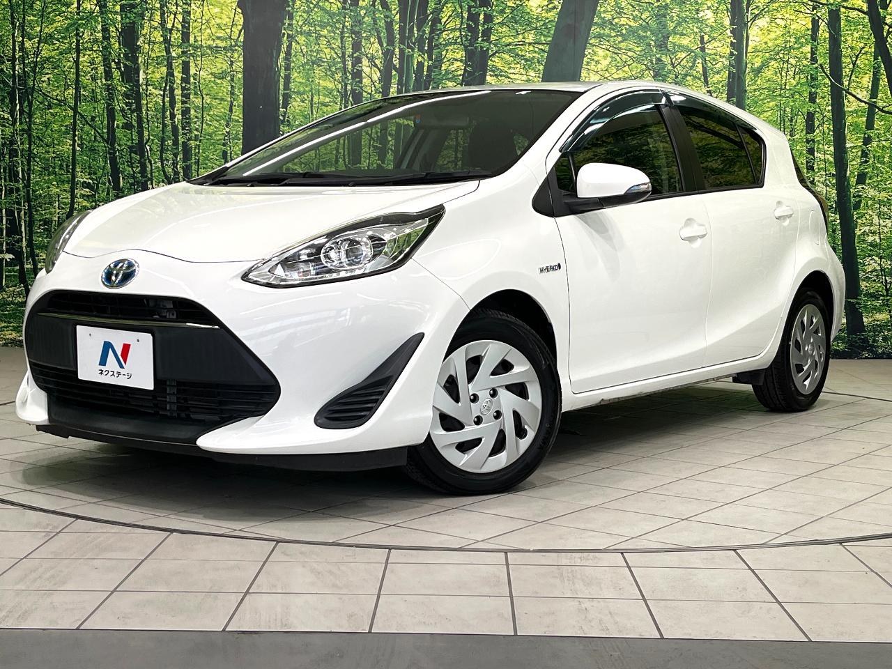 2017 Toyota Aqua DAA-NHP10