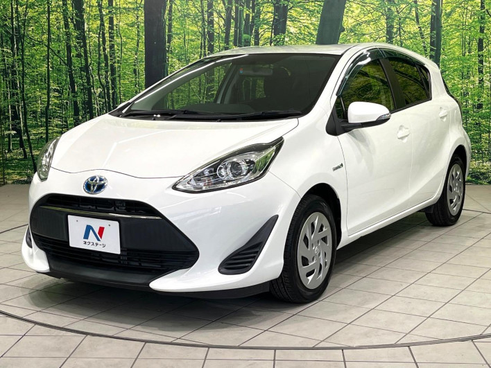 2017 Toyota Aqua DAA-NHP10 (UW-6a111b27d5469)[11]
