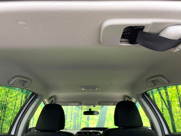 2017 Toyota Aqua DAA-NHP10 (UW-6a111b27d5469)[25]