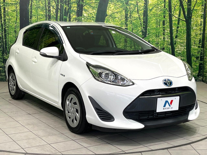 2017 Toyota Aqua DAA-NHP10 (UW-6a111b27d5469)[5]