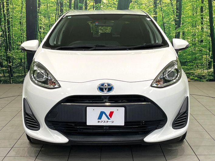 2017 Toyota Aqua DAA-NHP10 (UW-6a111b27d5469)[4]