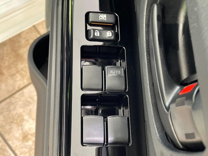 2018 Toyota Aqua DAA-NHP10 (UW-6a111b28636d4)[8]