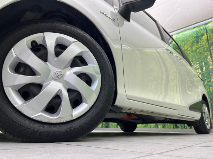 2017 Toyota Sienta DAA-NHP170G (UW-6a111b2b28a29)[22]