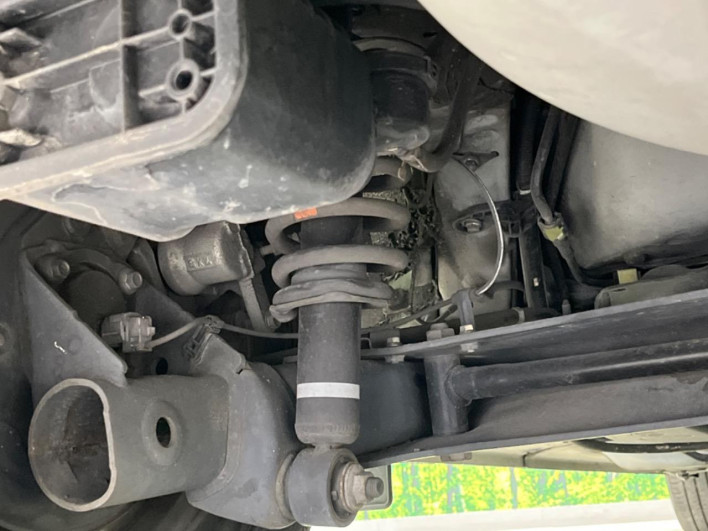 2017 Toyota Sienta DAA-NHP170G (UW-6a111b2b28a29)[17]