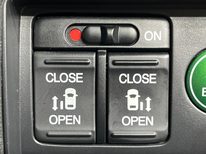 2015 Honda Odyssey DBA-RC1 (UW-6a111b34c2c51)[22]
