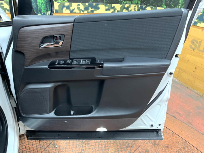 2021 Honda Odyssey Hybrid 6AA-RC4 (UW-6a111b3615c6d)[25]