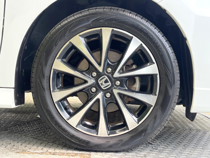 2014 Honda Stepwgn Spada DBA-RK5 (UW-6a111b3801409)[14]