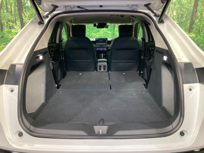 2024 Honda VEZEL 6AA-RV5 (UW-6a111b45ed802)[13]