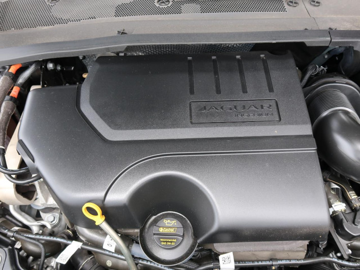 2022 Jaguar E Pace 3BA-DF2XB (UW-6a111b4f98e1c)[21]