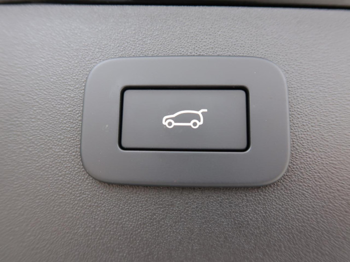 2022 Jaguar E Pace 3BA-DF2XB (UW-6a111b4f98e1c)[20]