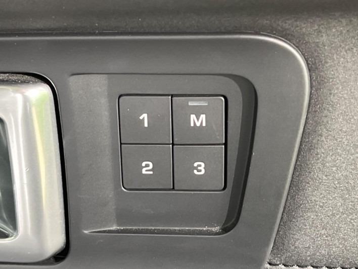 2017 Land Rover Discovery Sport CBA-LC2A (UW-6a111b5182579)[6]