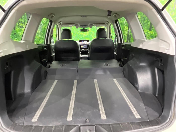 2015 Subaru Forester DBA-SJ5 (UW-6a111b53837c3)[18]