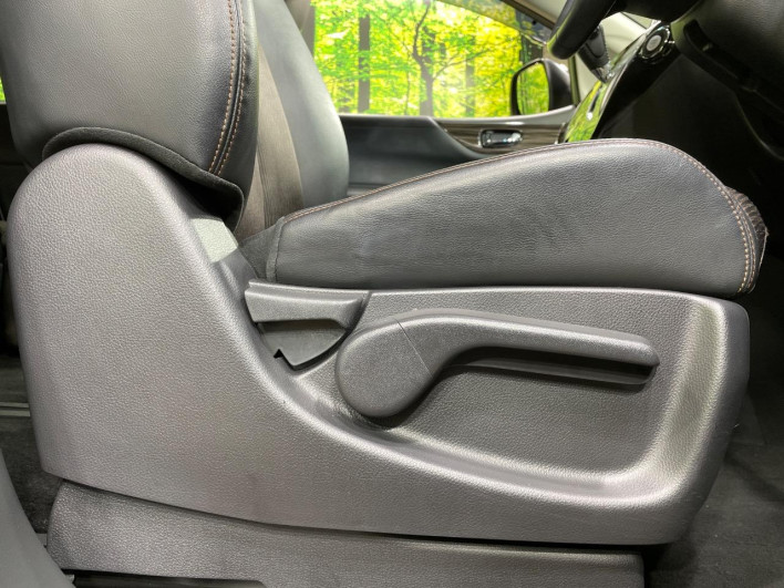 2019 Nissan Elgrand DBA-TE52 (UW-6a111b5e81eef)[12]