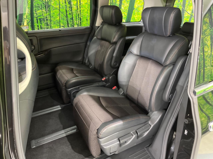 2019 Nissan Elgrand DBA-TE52 (UW-6a111b5e81ddb)[24]