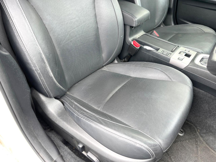2015 Subaru Levorg DBA-VM4 (UW-6a111b6e7b276)[5]