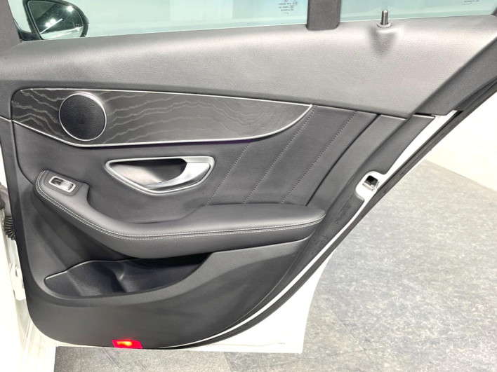 2020 Mercedes Benz C CLASS STATION WAGON 5AA-205277 (UW-6a111b74b163a)[18]