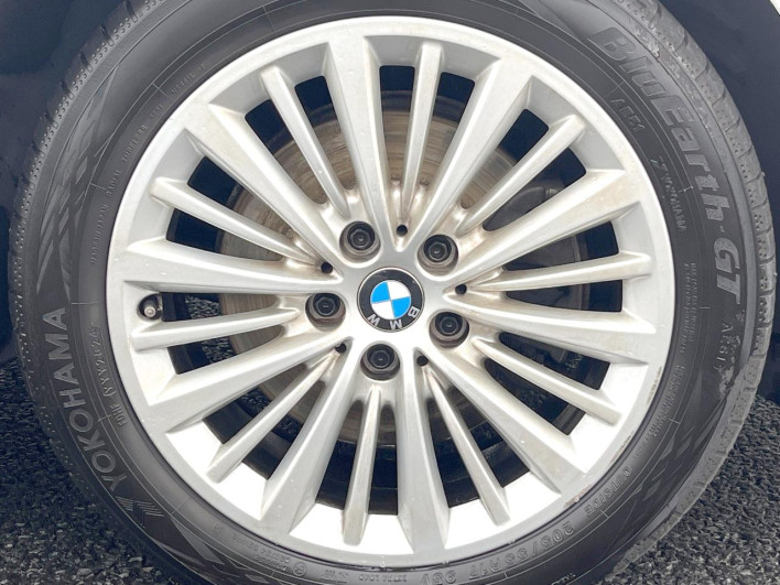 2017 BMW 2 Series LDA-2E20 (UW-6a111b77b135d)[18]