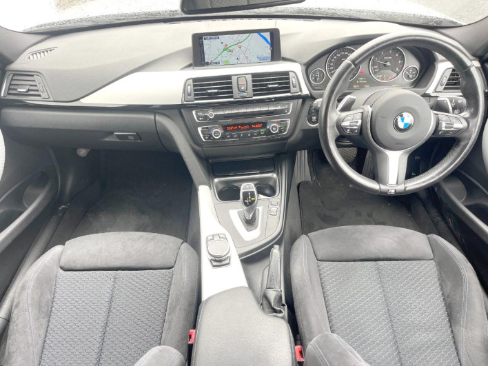 2015 BMW 3 Series LDA-3D20 (UW-6a111b789fe3c)[22]