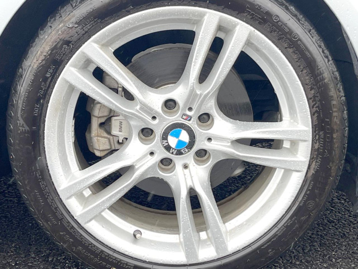 2015 BMW 3 Series LDA-3D20 (UW-6a111b789fe3c)[17]