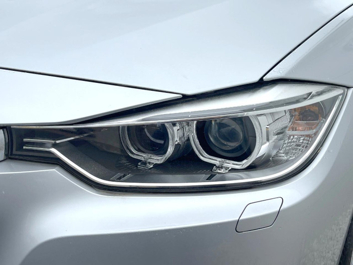 2015 BMW 3 Series LDA-3D20 (UW-6a111b789fe3c)[5]