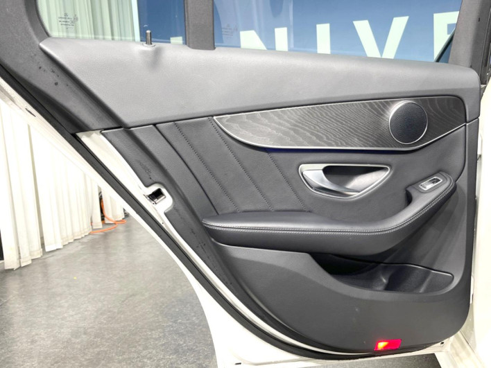 2018 Mercedes Benz C CLASS STATION WAGON DAA-205277 (UW-6a111b7ee39f1)[12]