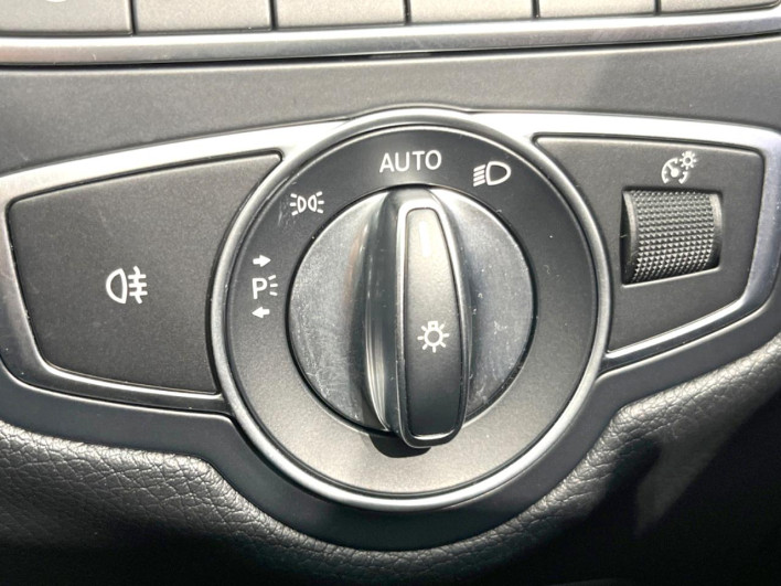 2018 Mercedes Benz C CLASS STATION WAGON DAA-205277 (UW-6a111b7ee39f1)[24]