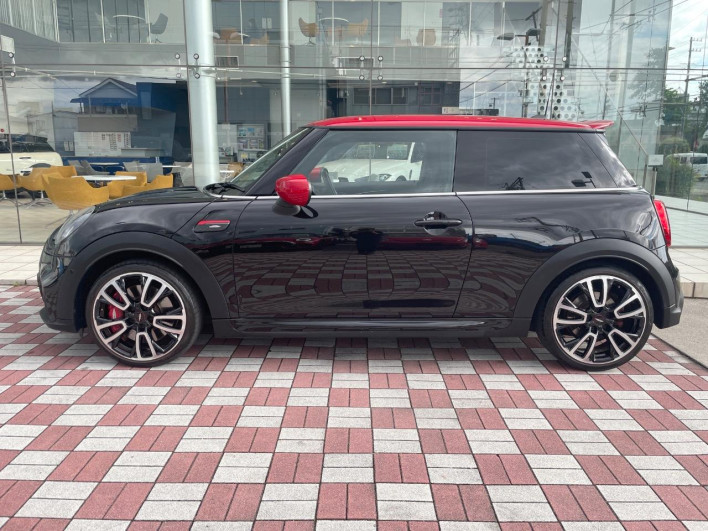 2022 Rover Mini 3BA-XRJCWMW (UW-6a111b8110a50)[21]