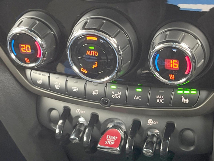 2018 Rover Mini LDA-YT20 (UW-6a111b826d837)[14]