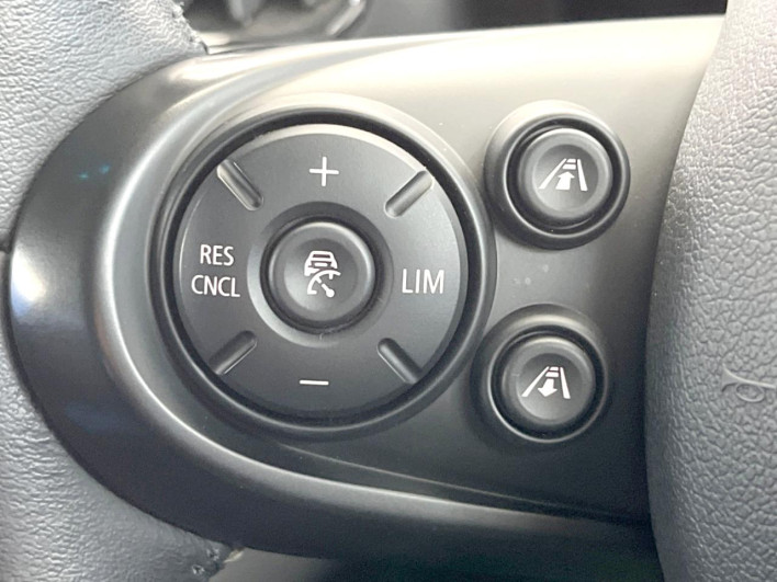 2018 Rover Mini LDA-YT20 (UW-6a111b826d837)[23]