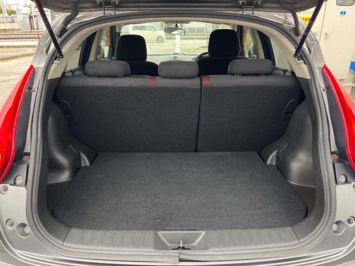 2011 Nissan JUKE DBA-YF15 (UW-6a111b848827b)[26]