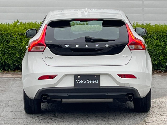 2016 Volvo V40 DBA-MB4154T (UW-6a111b8565736)[20]