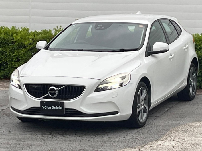 2016 Volvo V40 DBA-MB4154T (UW-6a111b8565736)[6]