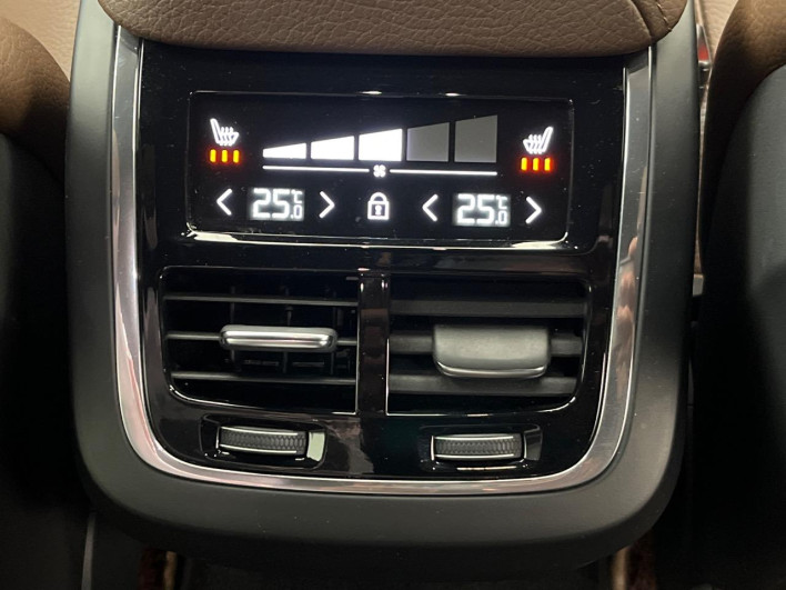 2021 Volvo XC60 5AA-UB420TXCM (UW-6a111b874eb1d)[21]