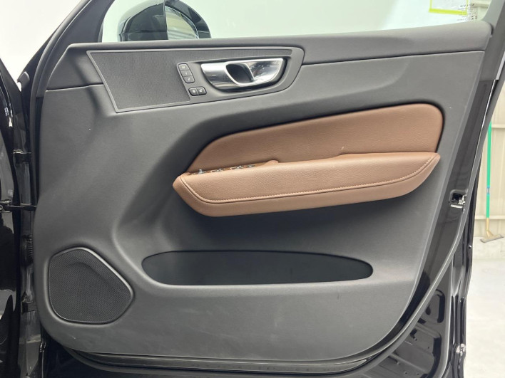 2021 Volvo XC60 5AA-UB420TXCM (UW-6a111b874eb1d)[24]