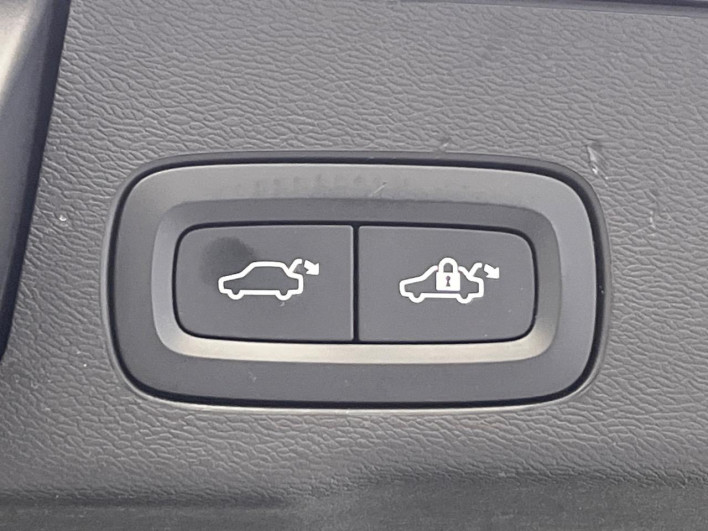 2021 Volvo XC60 5AA-UB420TXCM (UW-6a111b874eb1d)[14]