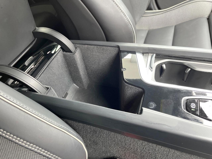 2021 Volvo V60 5AA-ZB420TM (UW-6a111b89398fe)[20]