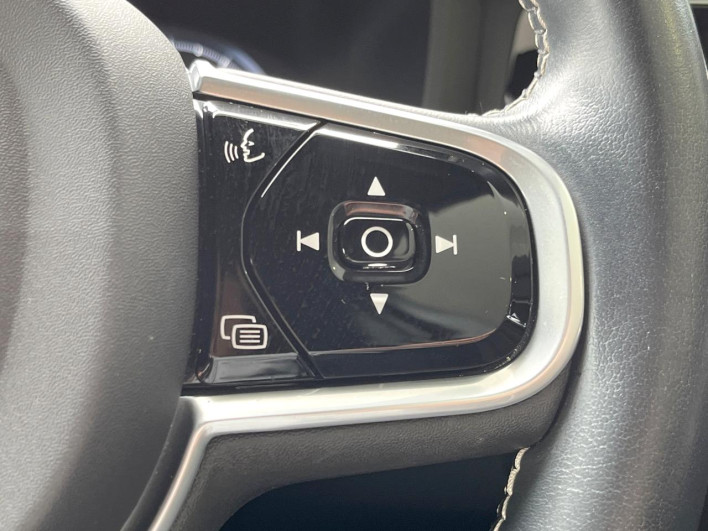 2021 Volvo V60 5AA-ZB420TM (UW-6a111b89398fe)[12]